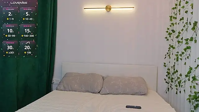 Eva Leen online show from March 19, 9:24 am