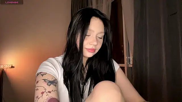 Snapshot of RaquelsHusband chatting on February 19, 2:24 pm RaquelsHusband online show from February 19, 2:24 pm