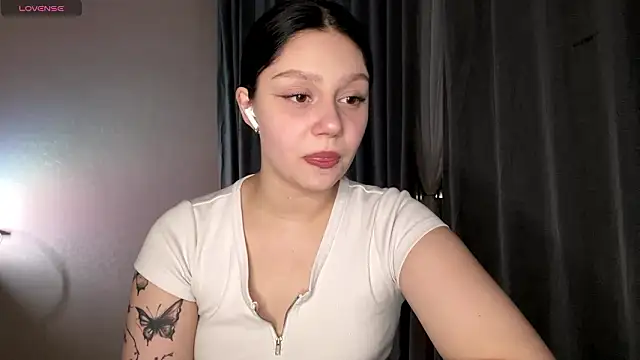 Snapshot of RaquelsHusband chatting on March 4, 2:23 pm RaquelsHusband online show from March 4, 2:23 pm