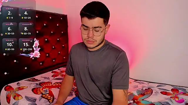 Snapshot of Joseph_connor5 chatting on March 2, 11:22 pm Joseph connor5 online show from March 2, 11:22 pm