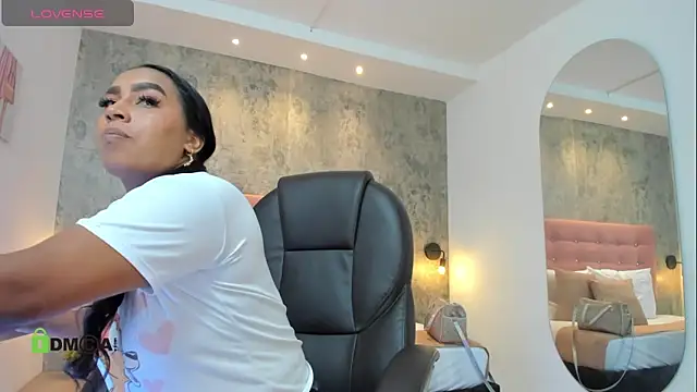 brithanycampbell online show from April 19, 12:15 pm