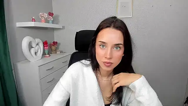 AdeleSolo online show from March 20, 6:29 am