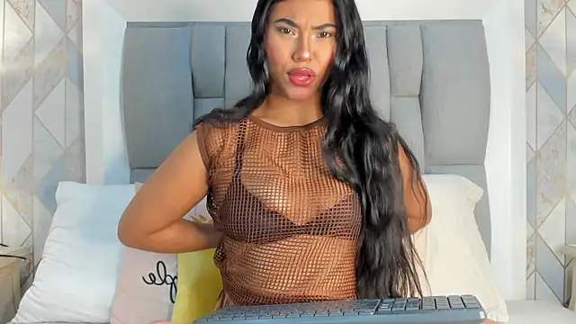 kendall queen   online show from February 24, 11:52 am