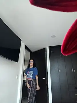 Snapshot of mailin_777 chatting on March 4, 5:52 pm mailin 777 online show from March 4, 5:52 pm