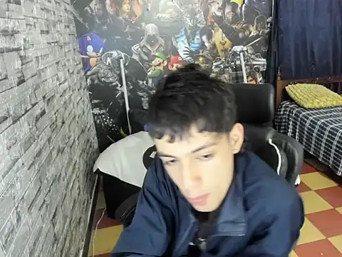 Snapshot of wex_077 chatting on February 25, 1:15 am wex 077 online show from February 25, 1:15 am