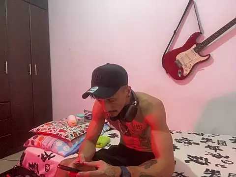 Andreyssantos online show from February 18, 1:12 am