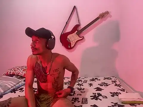 Andreyssantos online show from February 20, 1:24 am