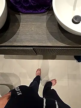 Snapshot of geilgoed2 chatting on March 4, 8:53 am geilgoed2 online show from March 4, 8:53 am