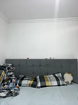 19daniboy online show from April 15, 8:20 pm