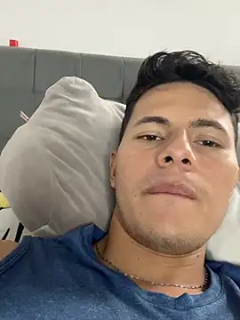 19daniboy online show from April 28, 10:26 pm