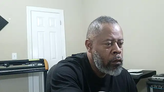 Cleozevo1961 online show from March 18, 3:59 pm