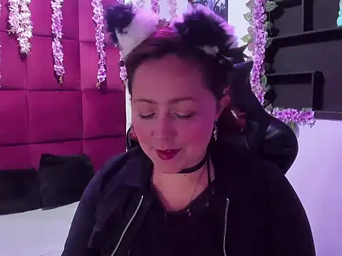 Snapshot of Viooleta_thomson chatting on February 27, 2:55 am Viooleta thomson online show from February 27, 2:55 am