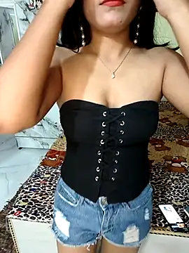 Snapshot of Cute-Sanvii chatting on February 17, 8:37 pm Cute-Sanvii online show from February 17, 8:37 pm