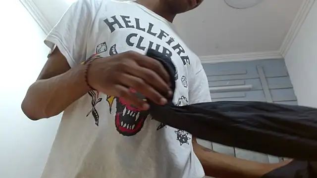 Santiago Ortiz  online show from March 6, 1:40 pm