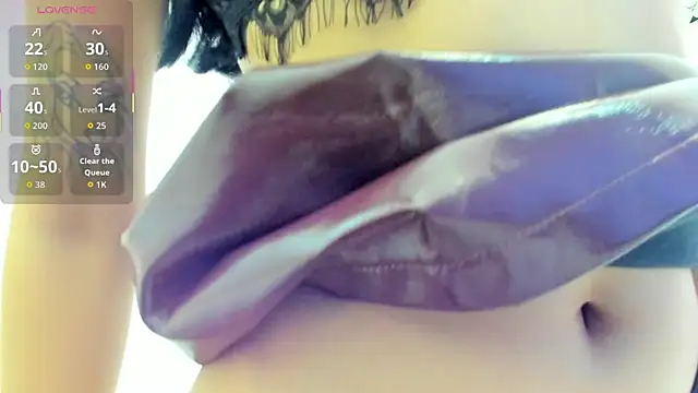 Snapshot of beautydoll18_ chatting on February 21, 10:27 am beautydoll18 online show from February 21, 10:27 am