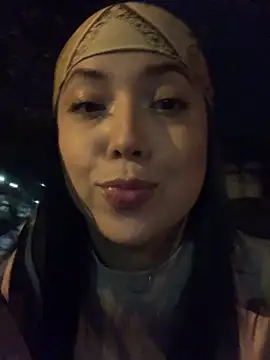 Snapshot of Valery_nn chatting on March 1, 4:03 am Valery nn online show from March 1, 4:03 am