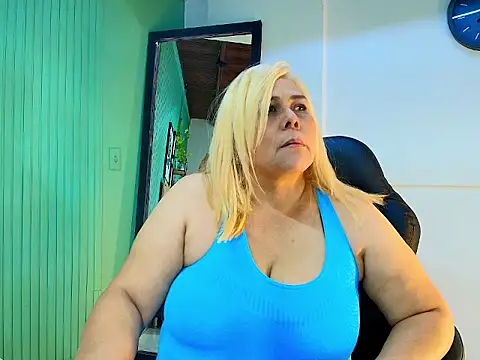 Snapshot of eva_colen50 chatting on March 3, 7:20 pm eva colen50 online show from March 3, 7:20 pm