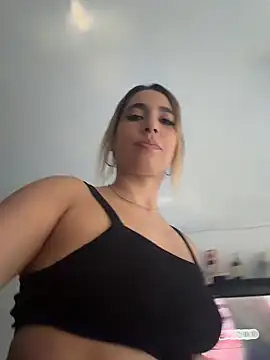 Sophiexx  online show from March 7, 8:39 pm