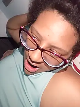 gigiblue89 online show from March 29, 8:42 pm