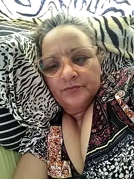 Snapshot of Noemipopi chatting on February 20, 5:35 pm Noemipopi online show from February 20, 5:35 pm