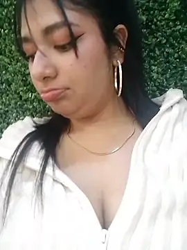 Snapshot of KaileeRoss chatting on March 2, 7:21 pm KaileeRoss online show from March 2, 7:21 pm