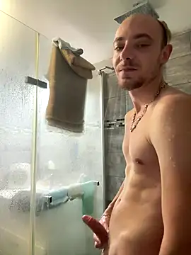 Crevette311 online show from November 24, 11:10 am