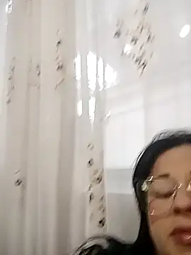 Snapshot of Nahommy_rd chatting on March 4, 1:28 pm Nahommy rd online show from March 4, 1:28 pm