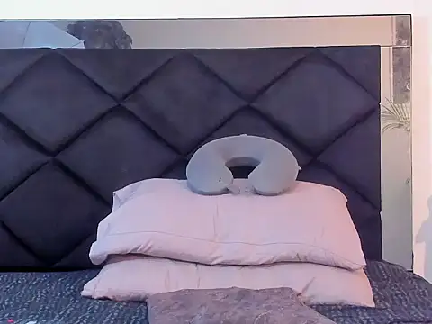 juank adamx online show from March 14, 1:49 pm