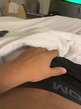 charles23xavier25 online show from February 27, 12:10 am