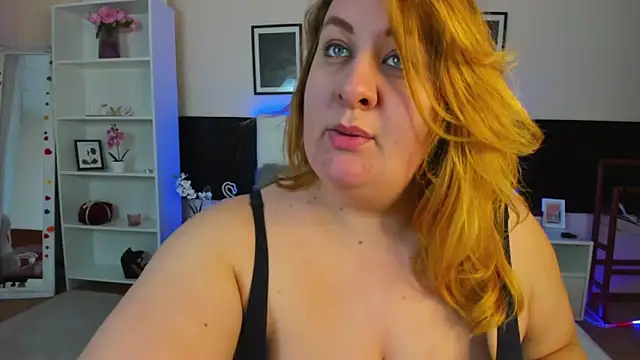 AmandaLuve online show from March 5, 1:29 pm