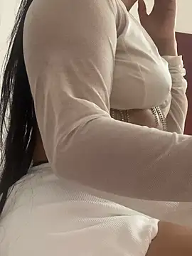 JessikaHoot online show from March 24, 2:00 pm