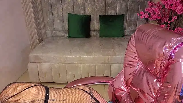 sharyth19 s online show from February 23, 8:17 pm