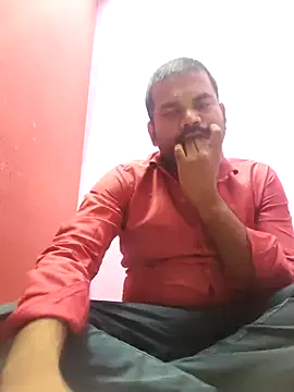 Snapshot of rkr1996kum chatting on April 8, 4:18 pm rkr1996kum online show from April 8, 4:18 pm