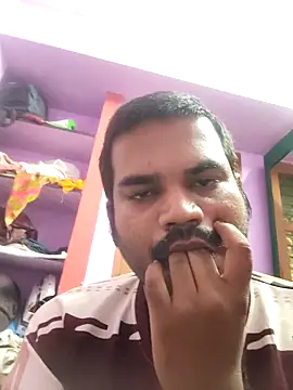 Snapshot of rkr1996kum chatting on April 29, 4:33 pm rkr1996kum online show from April 29, 4:33 pm