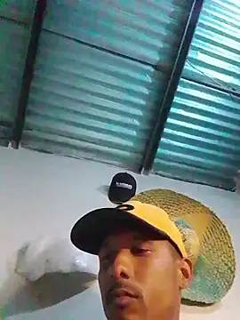 blackhot22c online show from April 14, 9:32 pm