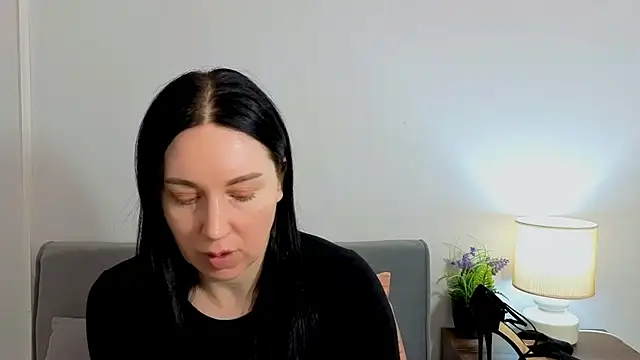 MiaFair online show from March 19, 4:22 pm