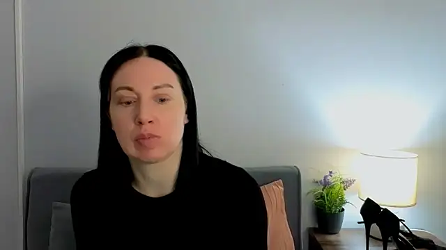 MiaFair online show from March 21, 4:10 pm