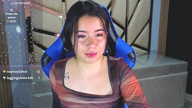 Kylia a online show from March 22, 12:58 am