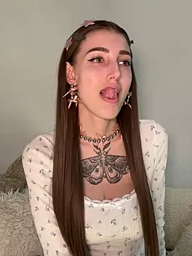 Snapshot of bountymi chatting on March 4, 5:52 pm bountymi online show from March 4, 5:52 pm