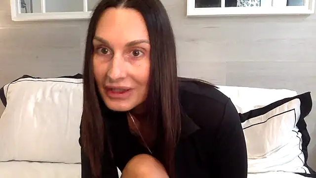 ms lara online show from March 5, 11:17 am