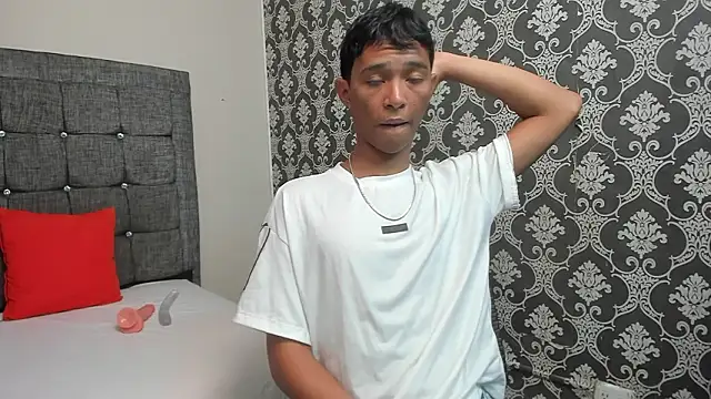 Little Twink19x online show from March 21, 7:17 pm