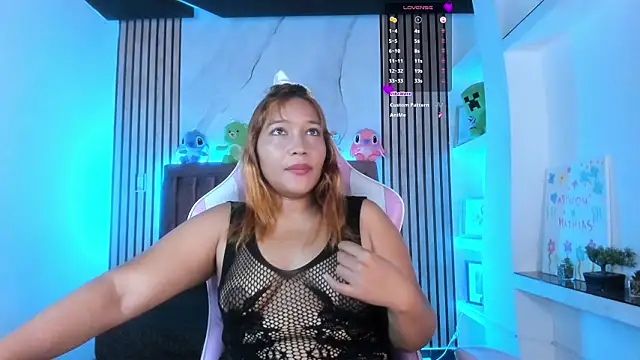 Snapshot of Miia_Grey_ chatting on February 20, 12:38 pm Miia Grey online show from February 20, 12:38 pm