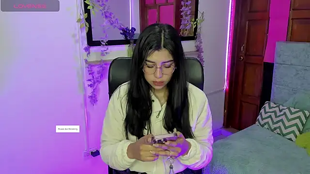 Aysha winxs online show from April 18, 3:43 am