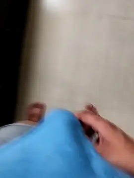 smallthickdick115 online show from March 26, 4:45 pm