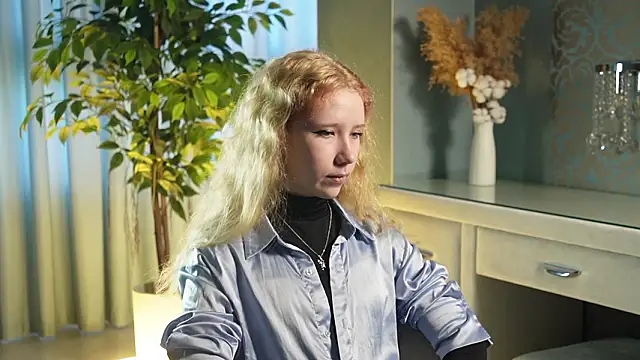 AmalElway online show from February 21, 9:43 am