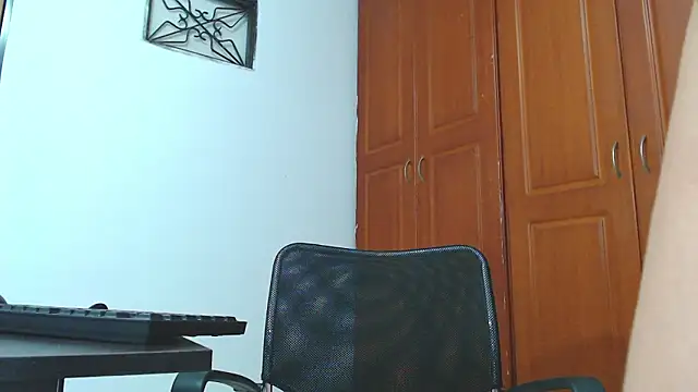 Snapshot of lorena_bv1 chatting on March 5, 4:19 am lorena bv1 online show from March 5, 4:19 am