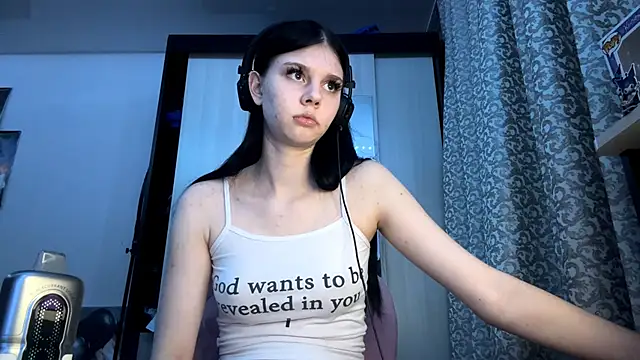 Snapshot of SaraDebey chatting on February 26, 8:08 pm SaraDebey online show from February 26, 8:08 pm