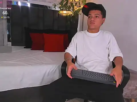 PATRIICKMILLER online show from February 24, 3:43 pm