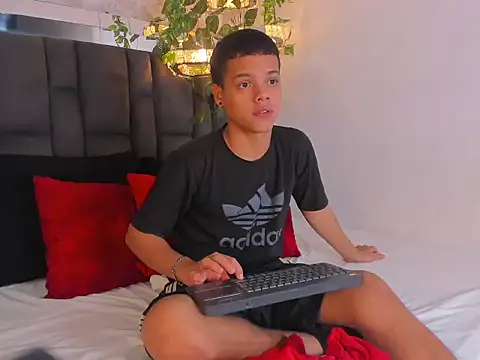 PATRIICKMILLER online show from February 26, 3:22 pm