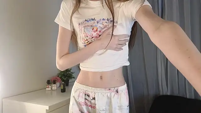 arina waifu online show from April 10, 3:17 pm